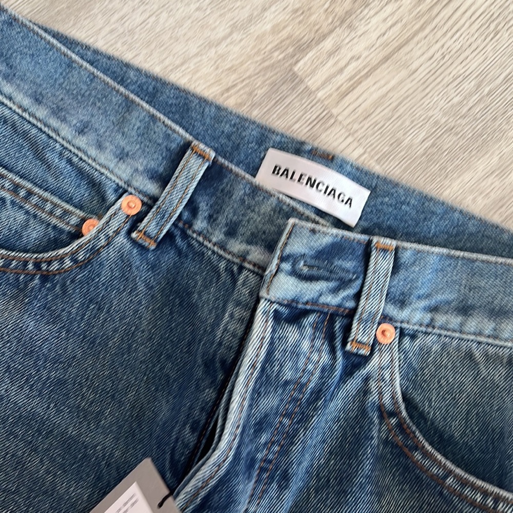 NWT Balenciaga new twisted leg jeans size 26